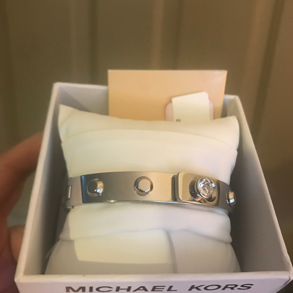 NEW MICHAEL KORS Silver-Tone Studded Bangle